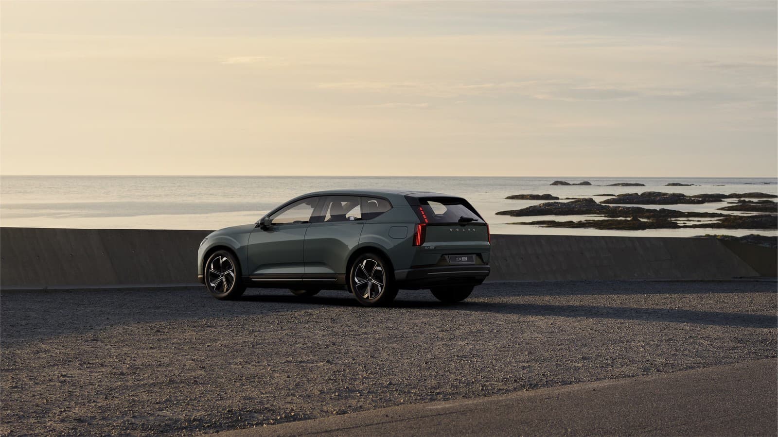Volvo EX60 P12 Long Range — Crystal White